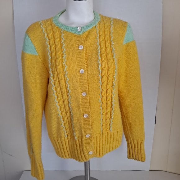 Vintage Sweaters - Vintage Handmade Cardigan Sweater Yellow Aqua Trim 7 Mother of Pearl But…